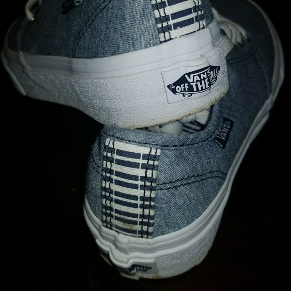 Vans - Picture 3 of 6